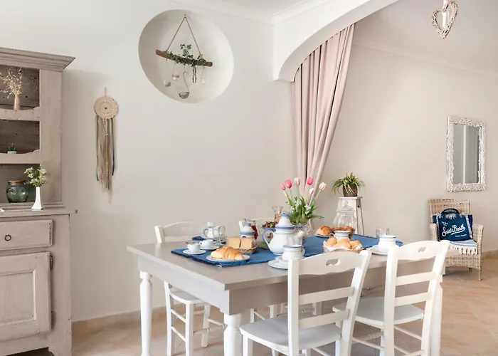 Marziale - De Vivo Realty سورينتو