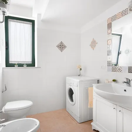 Apartment Marziale - De Vivo Realty